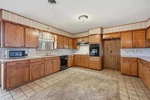 209 Modoc Trail, Lake Kiowa, TX 76240 - Photo 5