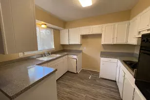 2310 Gilbert Cir, Arlington, TX 76010 - Photo 3