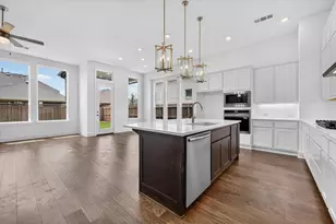 7828 Pondview Ln, Fort Worth, TX 76123 - Photo 3
