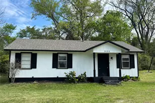 525 W Hickory St, Kaufman, TX 75142 - Photo 1