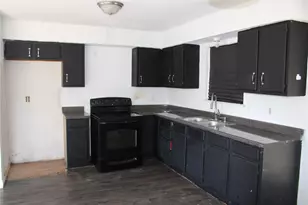 525 W Hickory St, Kaufman, TX 75142 - Photo 5