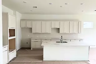 302 Alicia Ct, Mansfield, TX 76063 - Photo 5