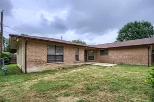 8631 Charing Cross Ln, Dallas, TX 75238 - Photo 31