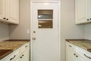 8631 Charing Cross Ln, Dallas, TX 75238 - Photo 13
