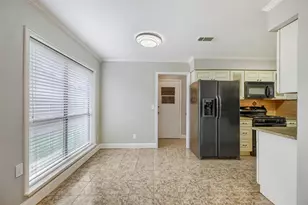 8631 Charing Cross Ln, Dallas, TX 75238 - Photo 9