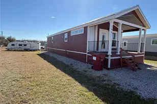 786 Holiday Village Dr, Quitman, TX 75783 - Photo 3