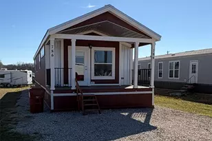 786 Holiday Village Dr, Quitman, TX 75783 - Photo 1