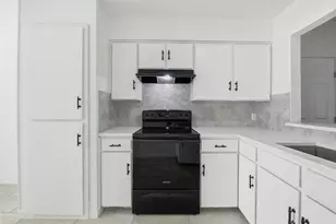 7825 Emerald Hills Way, North Richland Hills, TX 76180 - Photo 5