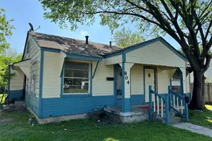 806 10th St, Grand Prairie, TX 75051 - Photo 1