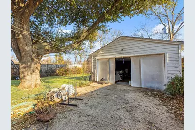 6718 Hialeah Drive, Dallas, TX 75214 - Photo 13