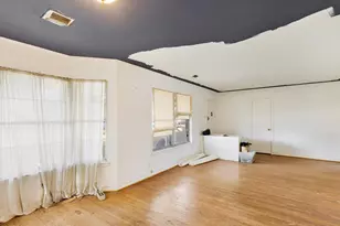 6718 Hialeah Dr, Dallas, TX 75214 - Photo 5