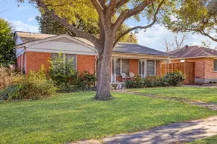 6718 Hialeah Dr, Dallas, TX 75214 - Photo 1