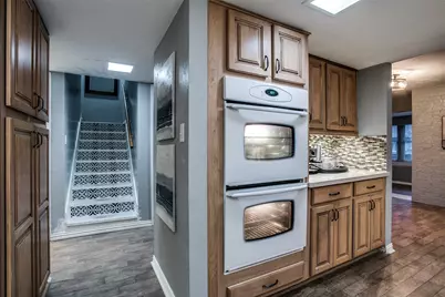 24 Oakbrook Drive, Lewisville, TX 75057 - Photo 7