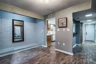 24 Oakbrook Dr, Lewisville, TX 75057 - Photo 9