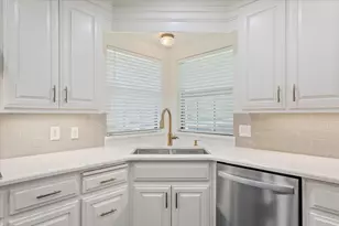 9402 Oak Hill Dr, Woodway, TX 76712 - Photo 17