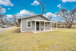 616 Sabine Ave, Cleburne, TX 76031 - Photo 23