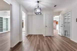 2714 Carriage Ln, Carrollton, TX 75006 - Photo 3