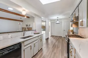 2714 Carriage Ln, Carrollton, TX 75006 - Photo 7