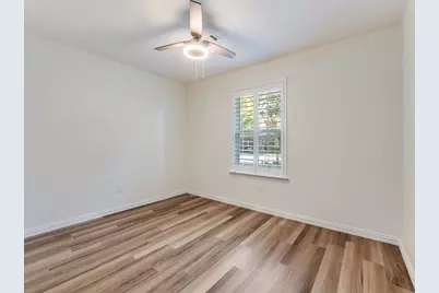 2714 Carriage Lane, Carrollton, TX 75006 - Photo 15