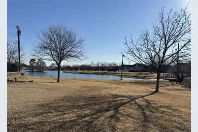 2520 Lasalle Drive, Irving, TX 75062 - Photo 5