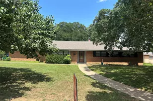 1103 Rolling Hills Dr S, Graham, TX 76450 - Photo 1
