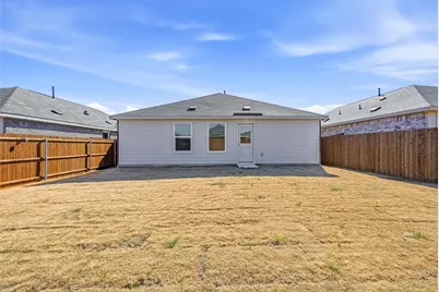 1034 Neyland Drive, Ennis, TX 75119 - Photo 19