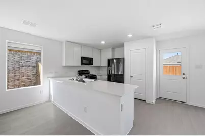 1034 Neyland Drive, Ennis, TX 75119 - Photo 5