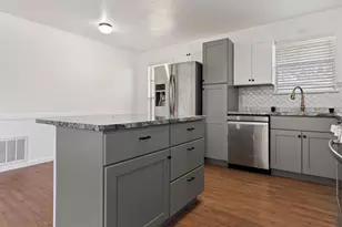 143 N Imperial Dr, Denison, TX 75020 - Photo 9