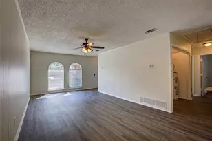 609-611 Melbourne Rd, Hurst, TX 76053 - Photo 5