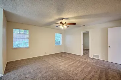 609-611 Melbourne Road, Hurst, TX 76053 - Photo 13