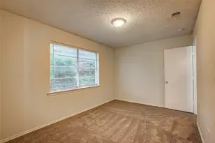 609-611 Melbourne Rd, Hurst, TX 76053 - Photo 17