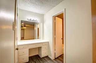 609-611 Melbourne Rd, Hurst, TX 76053 - Photo 15