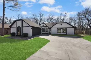 5202 Hollow Bend Ln, Garland, TX 75043 - Photo 1