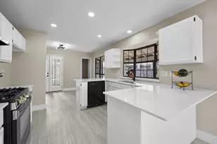 5202 Hollow Bend Ln, Garland, TX 75043 - Photo 7