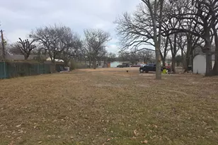 3422 S Peachtree Rd, Balch Springs, TX 75180 - Photo 7