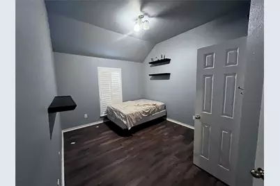 1802 Swaim Court, Arlington, TX 76001 - Photo 21