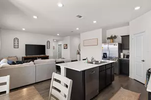 1308 Skyline Dr, Denton, TX 76207 - Photo 9