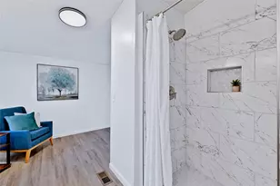 8124 Country Manor Ln, Alvarado, TX 76009 - Photo 15