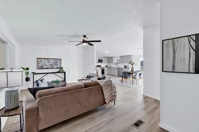 8124 Country Manor Lane, Alvarado, TX 76009 - Photo 3