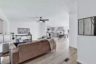 8124 Country Manor Ln, Alvarado, TX 76009 - Photo 3