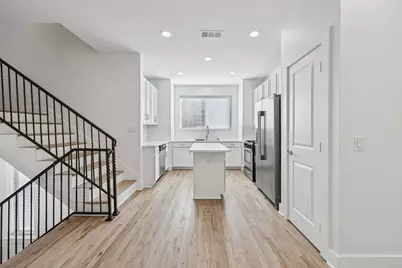 1511 Bluff Ridge Way, Dallas, TX 75206 - Photo 3