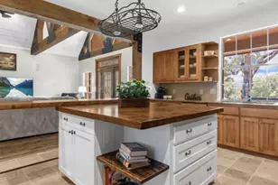 218 River Oaks Dr, Combine, TX 75159 - Photo 11