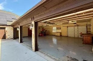 218 River Oaks Dr, Combine, TX 75159 - Photo 33