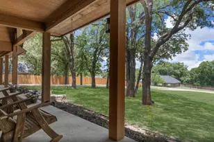 218 River Oaks Dr, Combine, TX 75159 - Photo 3