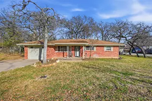 2900 Chippewa Trail, Lake Worth, TX 76135 - Photo 3