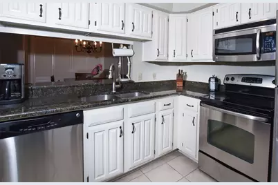 3100 Fairfield Avenue #8A, Shreveport, LA 71104 - Photo 5