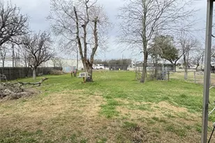 106 N 7th Street E, Dawson, TX 76639 - Photo 25