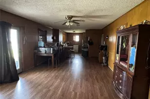 106 N 7th Street E, Dawson, TX 76639 - Photo 19