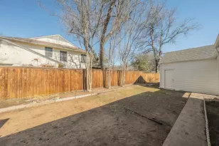 100 Crestwood Dr, Fort Worth, TX 76107 - Photo 33