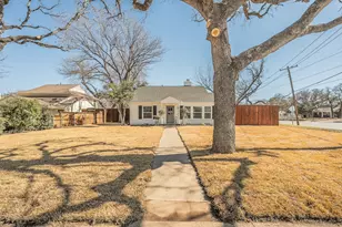 100 Crestwood Dr, Fort Worth, TX 76107 - Photo 3